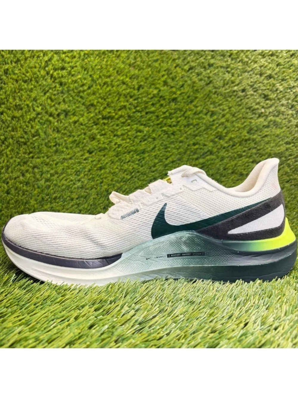 Nike Air Zoom Structure 25 Mens Size 10.5 White Athletic Running Shoes Sneakers